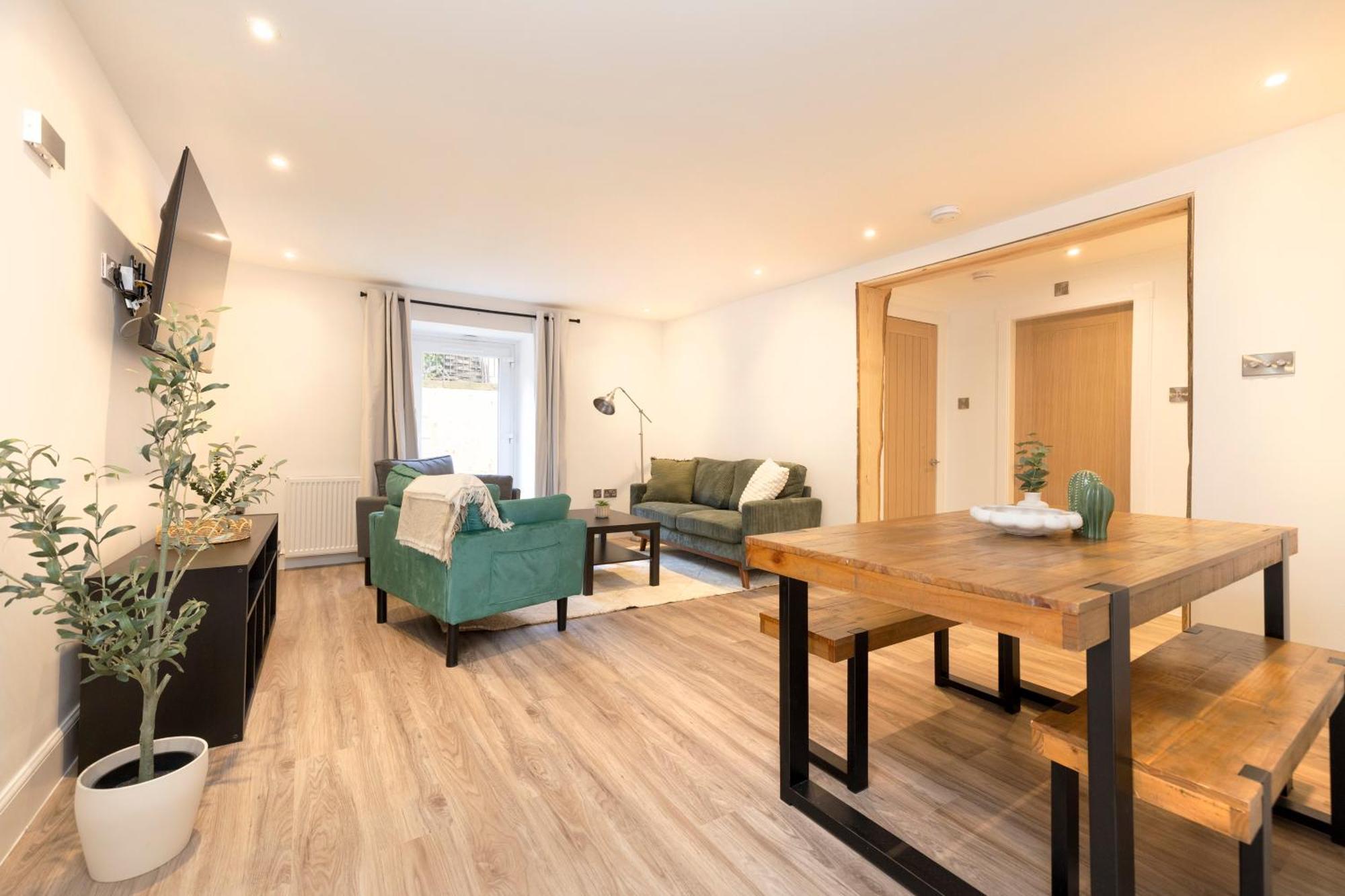 Joivy 3Br Flat In Haymarket With Free Parking Edinburgh Luaran gambar