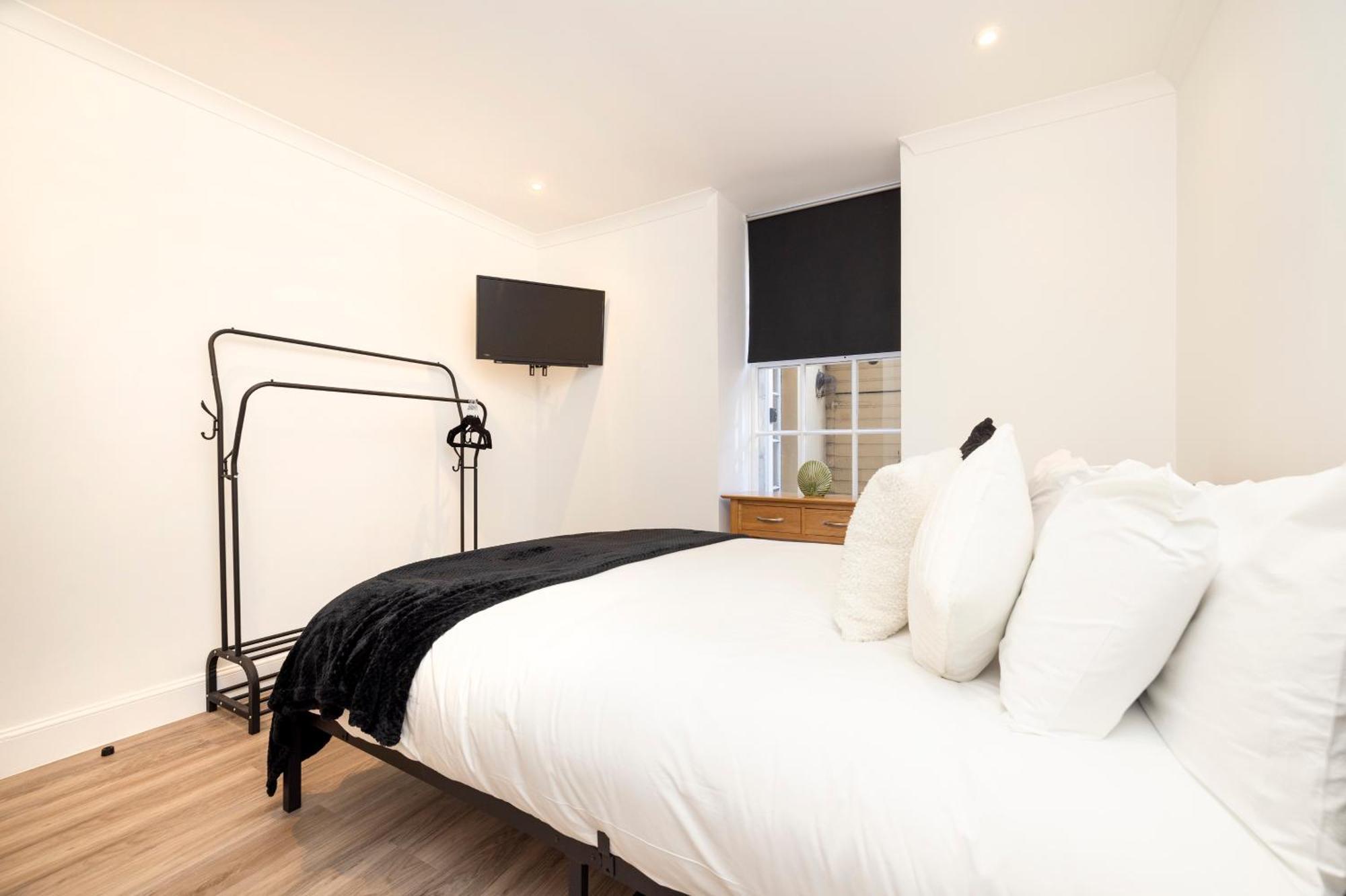 Joivy 3Br Flat In Haymarket With Free Parking Edinburgh Luaran gambar