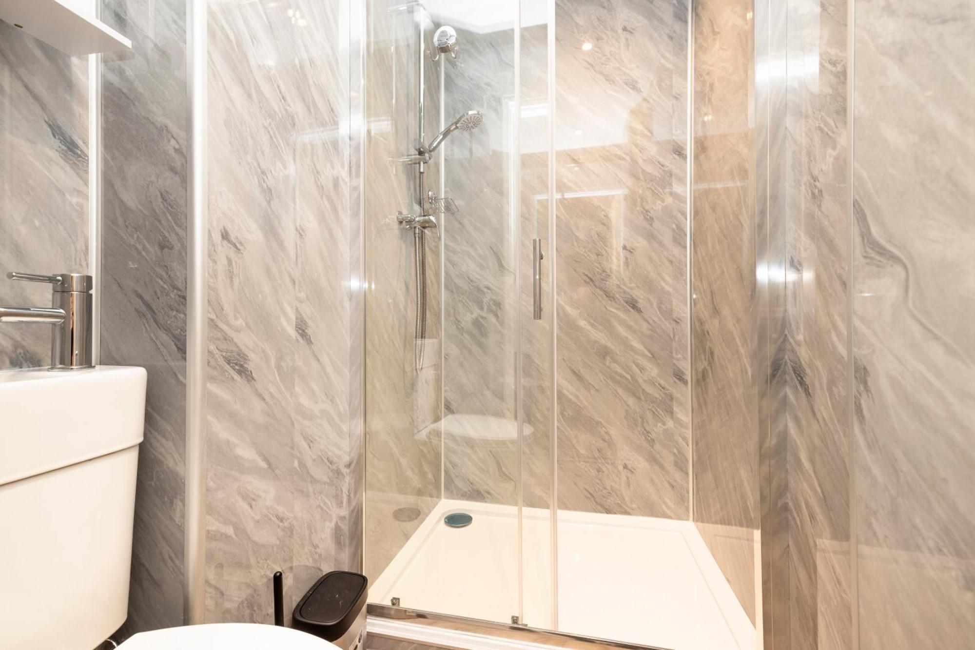 Joivy 3Br Flat In Haymarket With Free Parking Edinburgh Luaran gambar