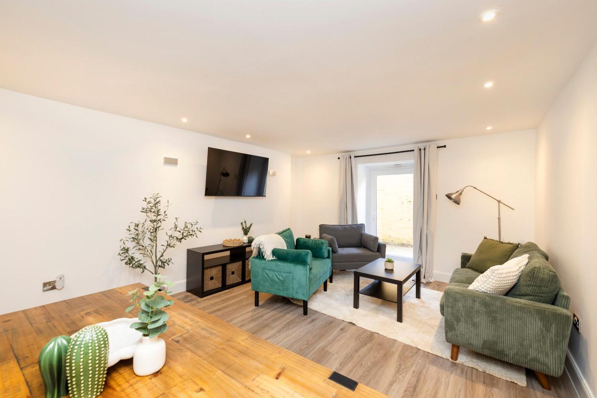 Joivy 3Br Flat In Haymarket With Free Parking Edinburgh Luaran gambar