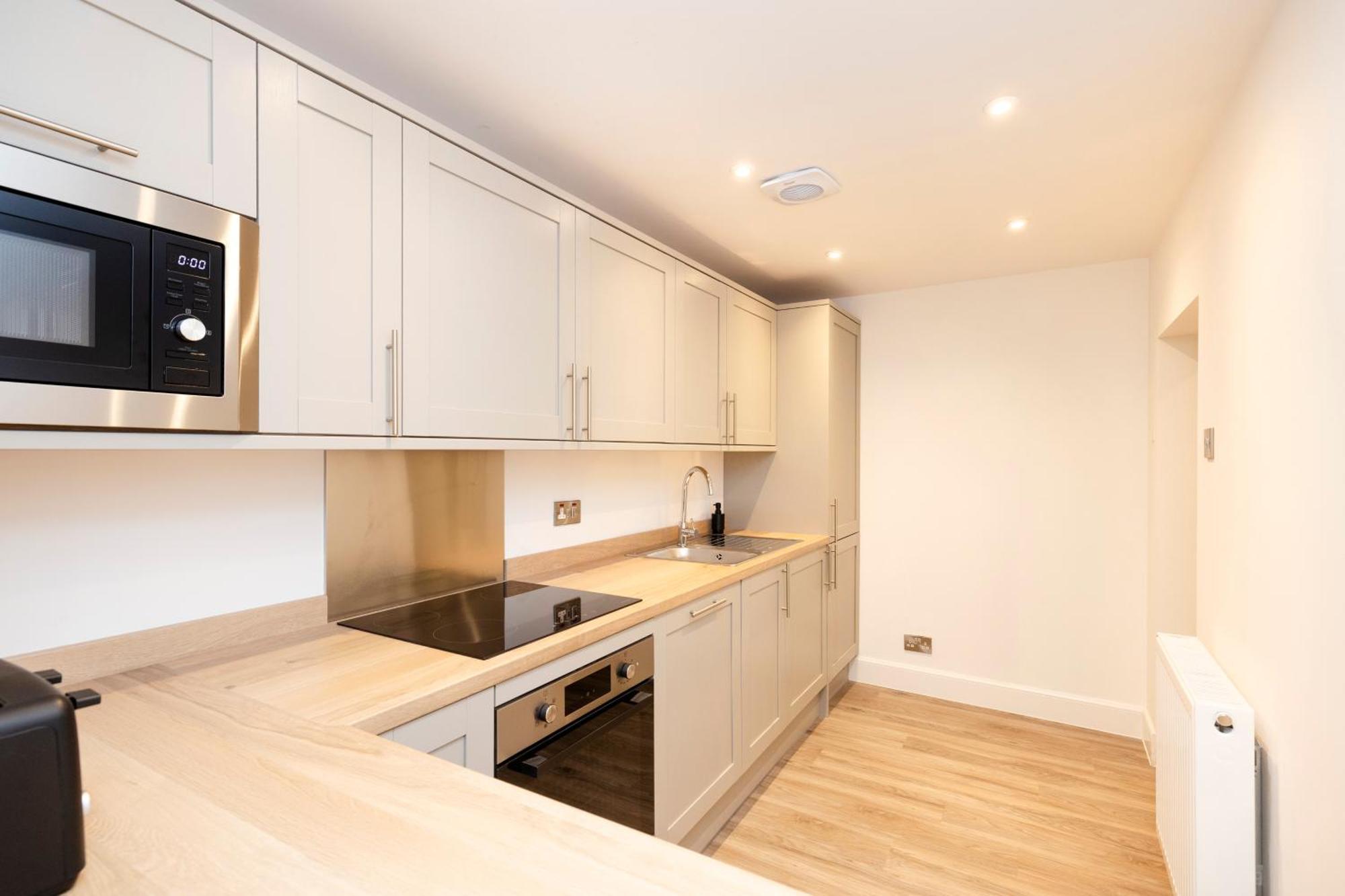 Joivy 3Br Flat In Haymarket With Free Parking Edinburgh Luaran gambar
