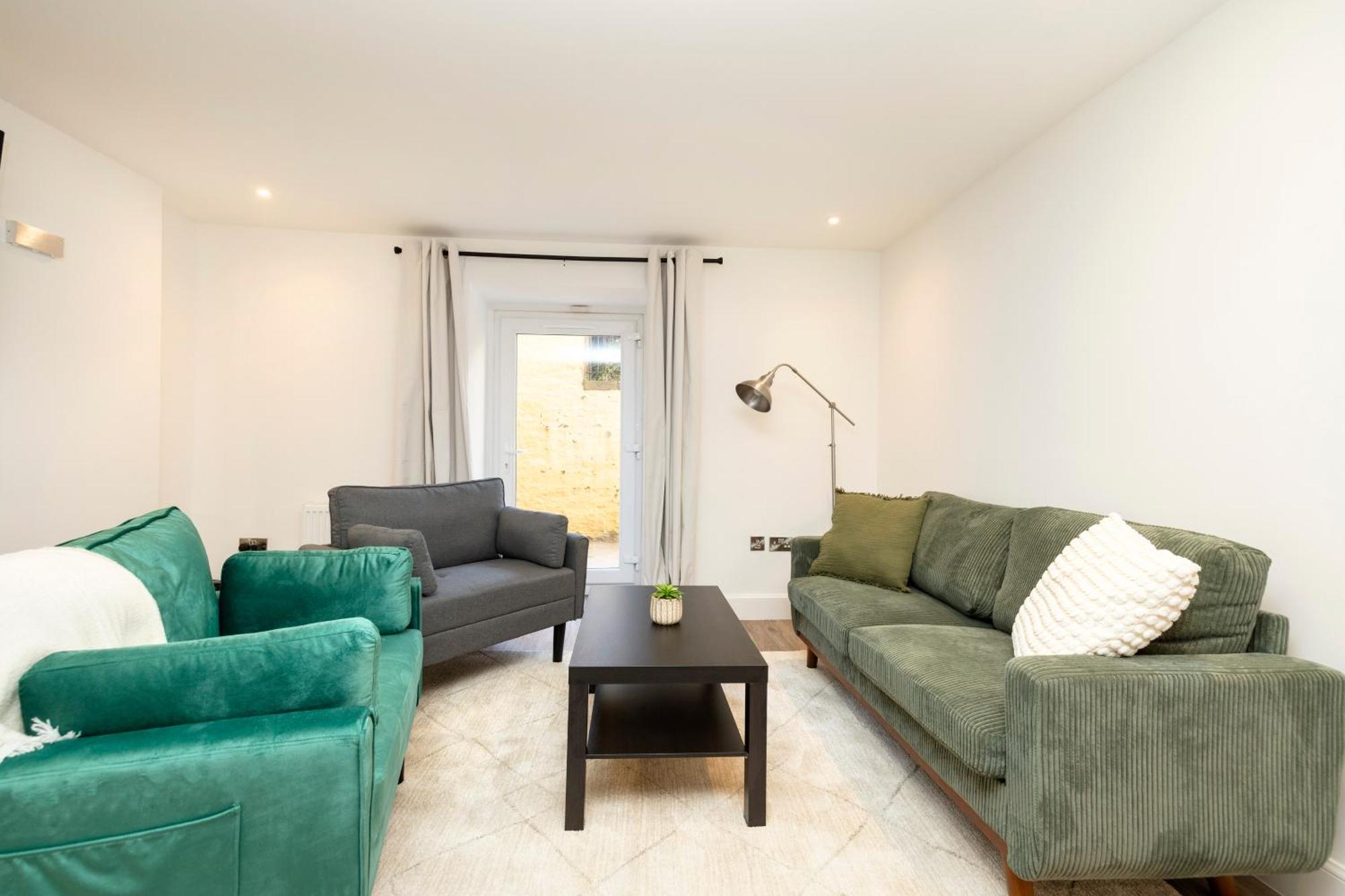 Joivy 3Br Flat In Haymarket With Free Parking Edinburgh Luaran gambar
