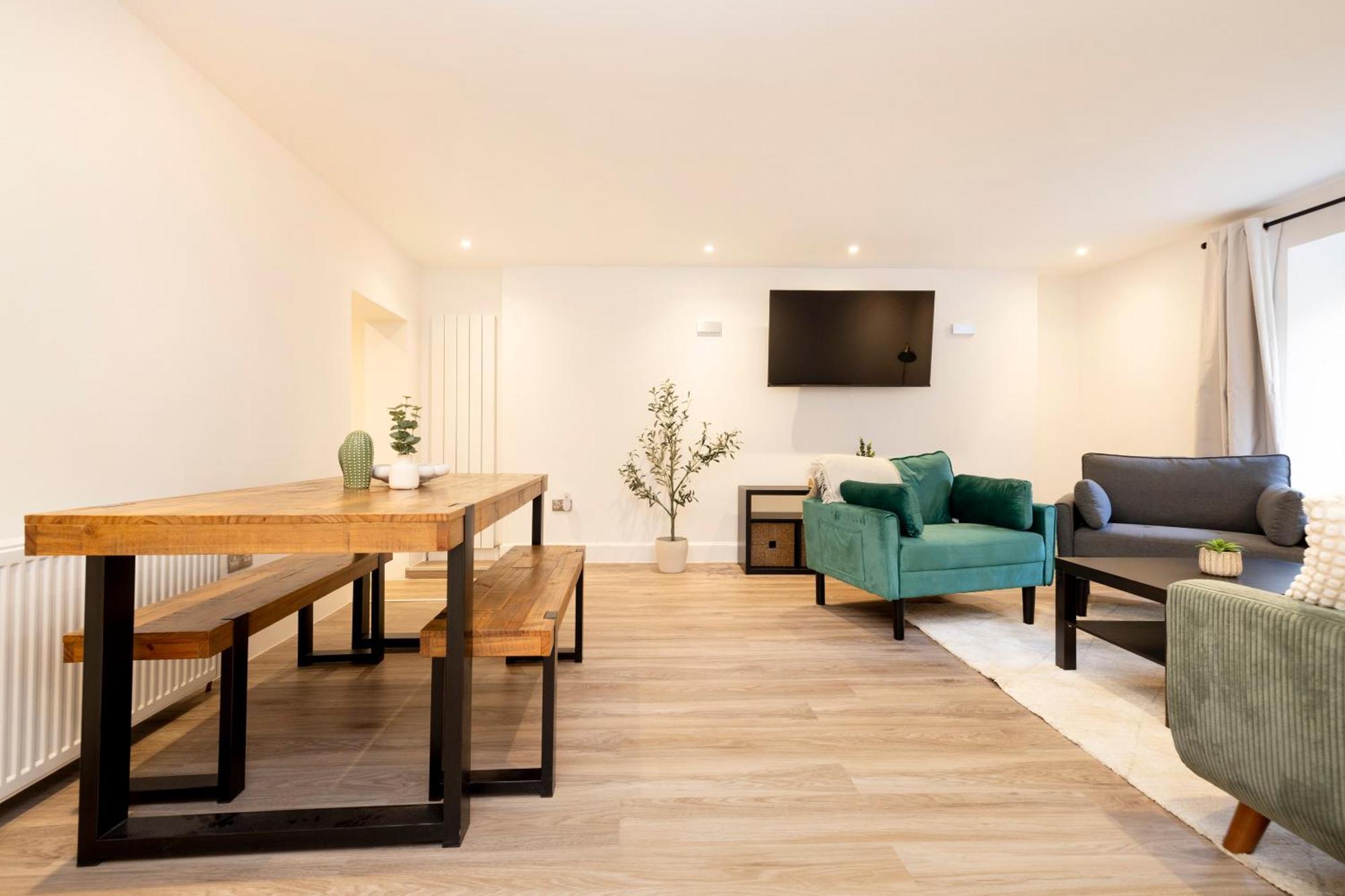 Joivy 3Br Flat In Haymarket With Free Parking Edinburgh Luaran gambar