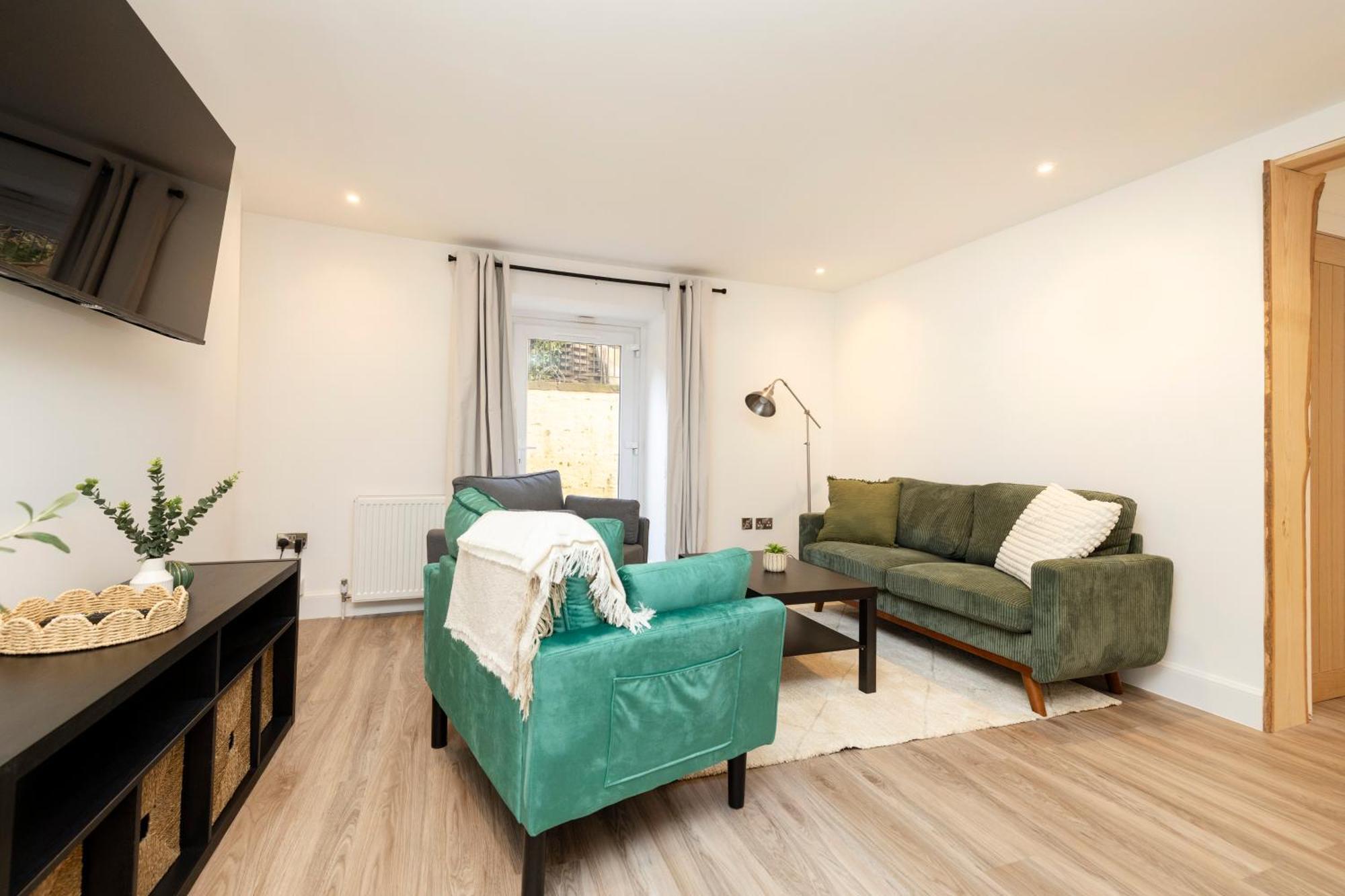 Joivy 3Br Flat In Haymarket With Free Parking Edinburgh Luaran gambar
