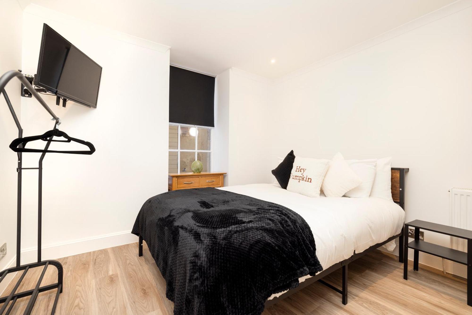 Joivy 3Br Flat In Haymarket With Free Parking Edinburgh Luaran gambar