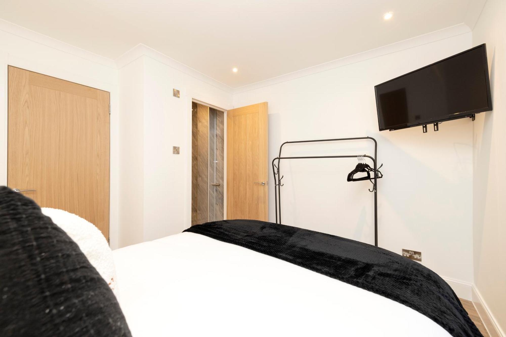 Joivy 3Br Flat In Haymarket With Free Parking Edinburgh Luaran gambar