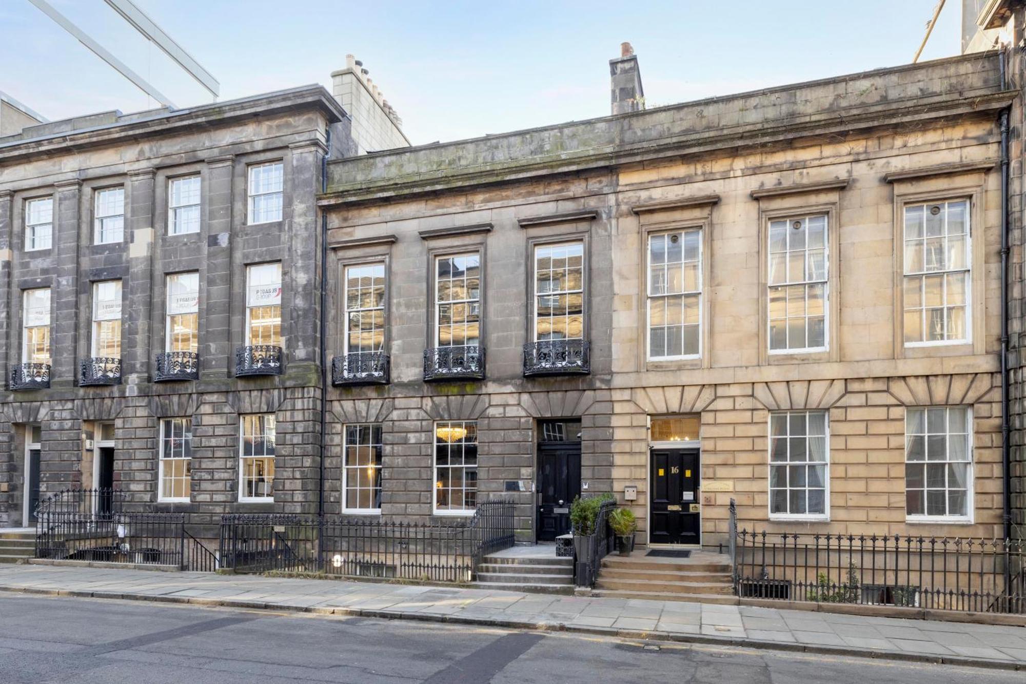Joivy 3Br Flat In Haymarket With Free Parking Edinburgh Luaran gambar